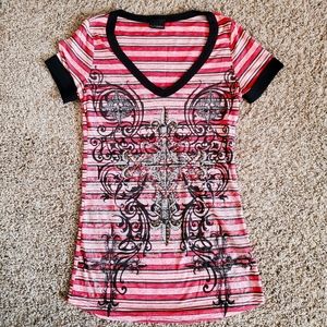 **Women's Striped Graphic Short Sleeve T-Shirt